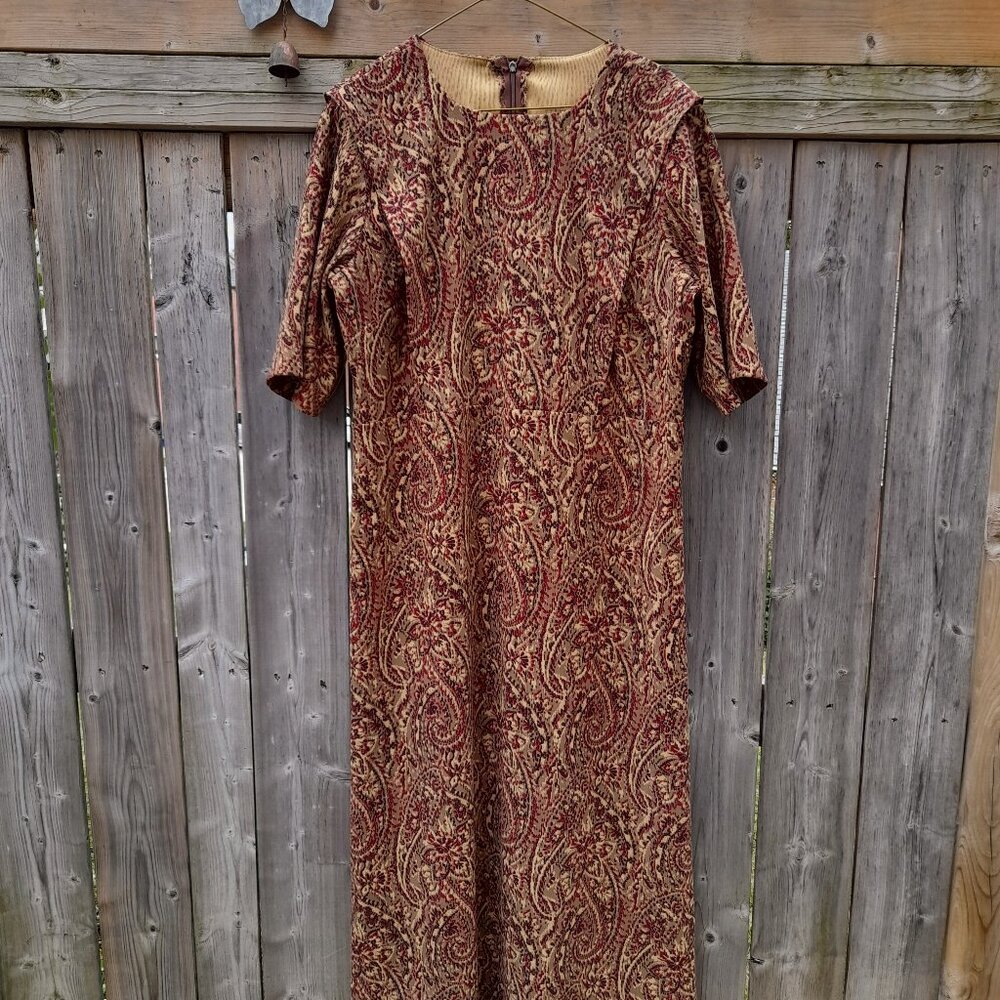 Amish Mennonite Cape Dress 44"B 40"W Boho Prairie Paisley